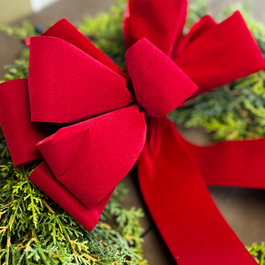 #40 8-Loop Velvet Brick Bow