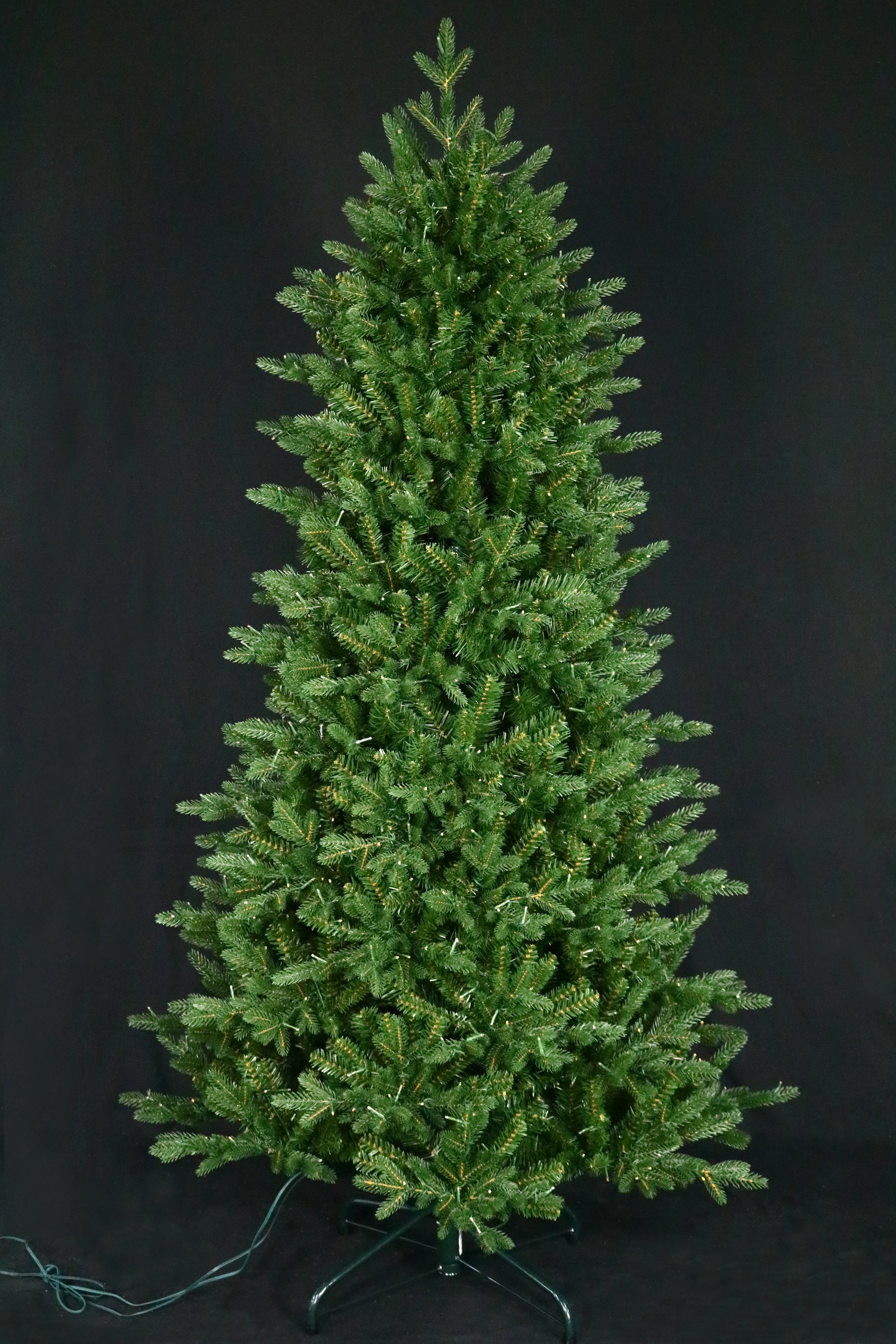 Fraser Supreme Fir Artificial Christmas Tree – 6.5' Pre-Lit with
